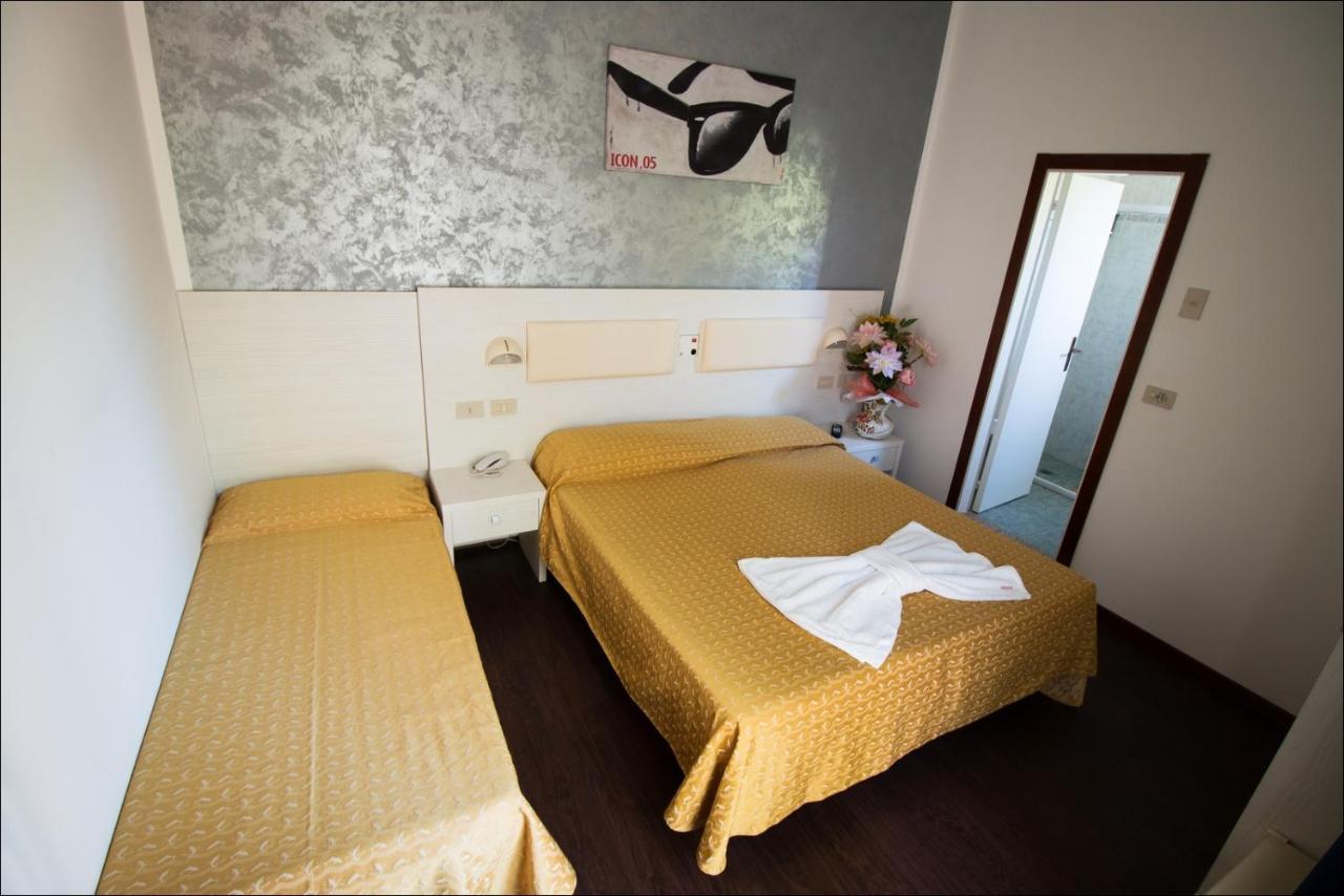 Hotel Belfiore Misano Adriatico Buitenkant foto