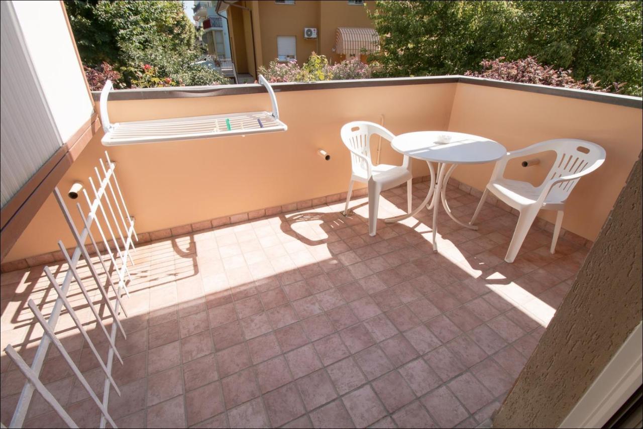 Hotel Belfiore Misano Adriatico Buitenkant foto