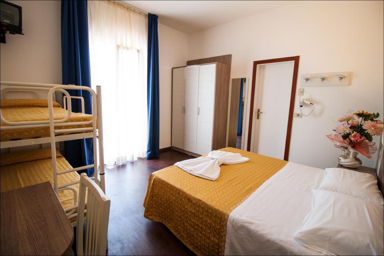 Hotel Belfiore Misano Adriatico Buitenkant foto