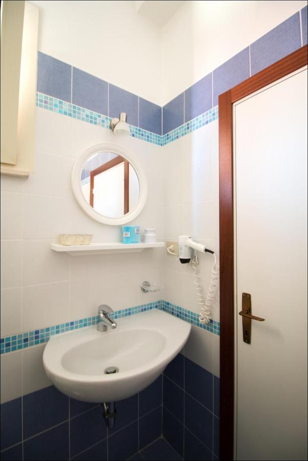 Hotel Belfiore Misano Adriatico Buitenkant foto