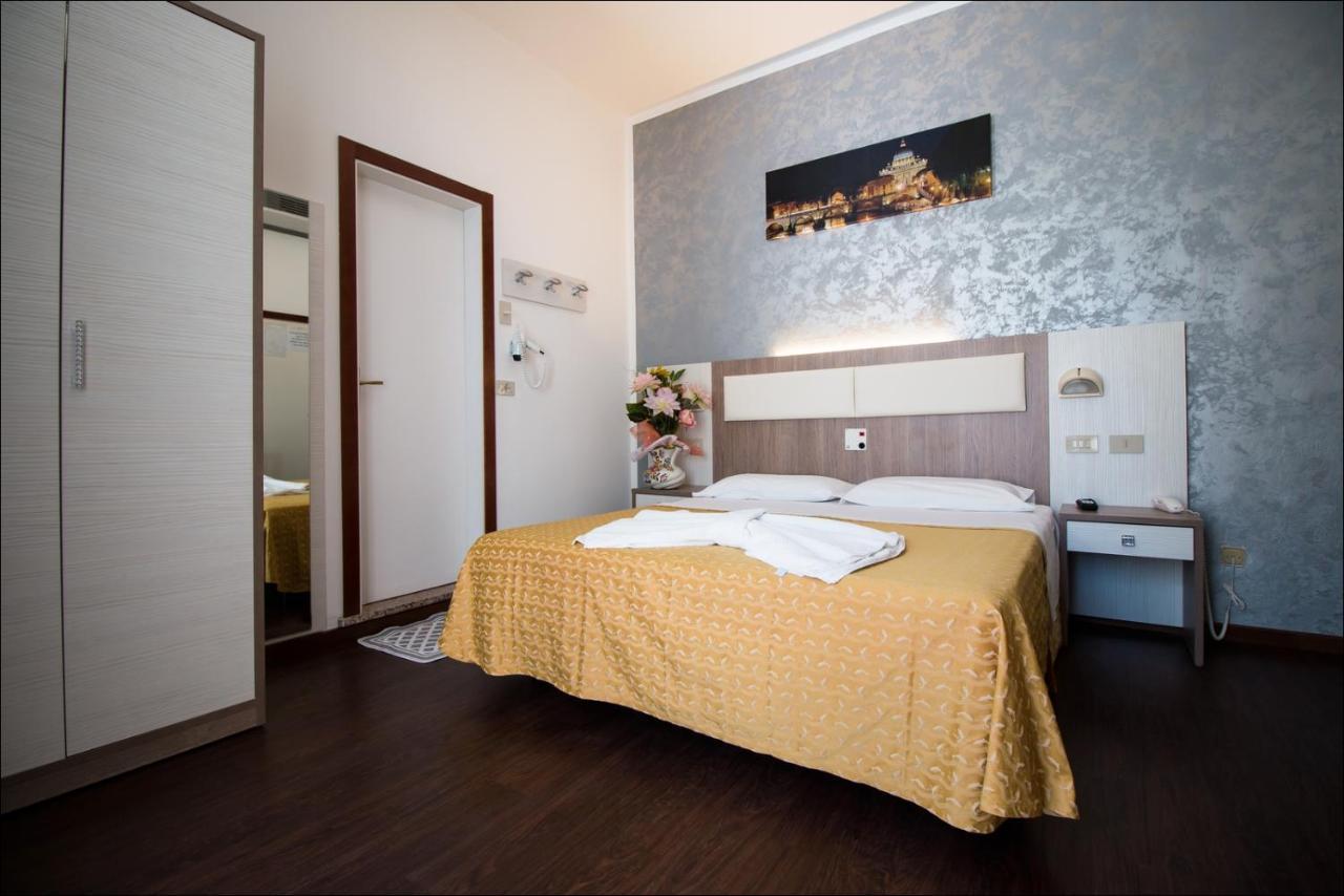 Hotel Belfiore Misano Adriatico Buitenkant foto