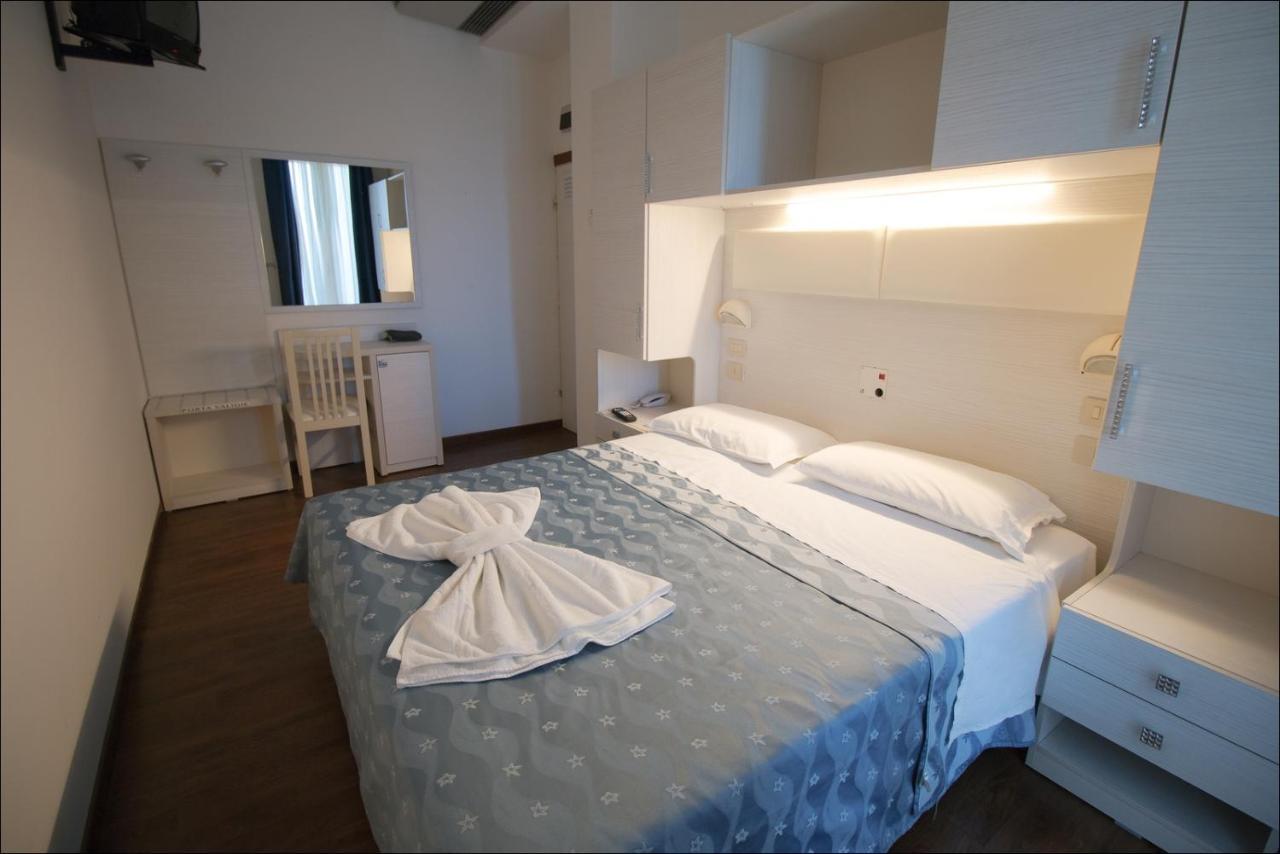 Hotel Belfiore Misano Adriatico Buitenkant foto